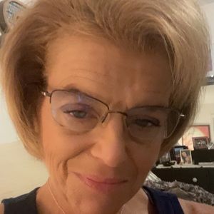 Meet your Posher, Crista